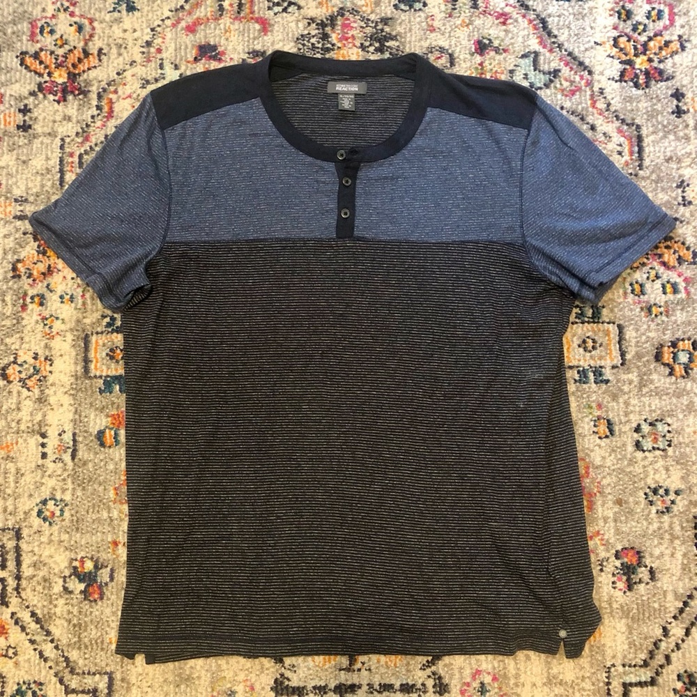 Kenneth Cole Reaction Mens XL blue and dark grey short.